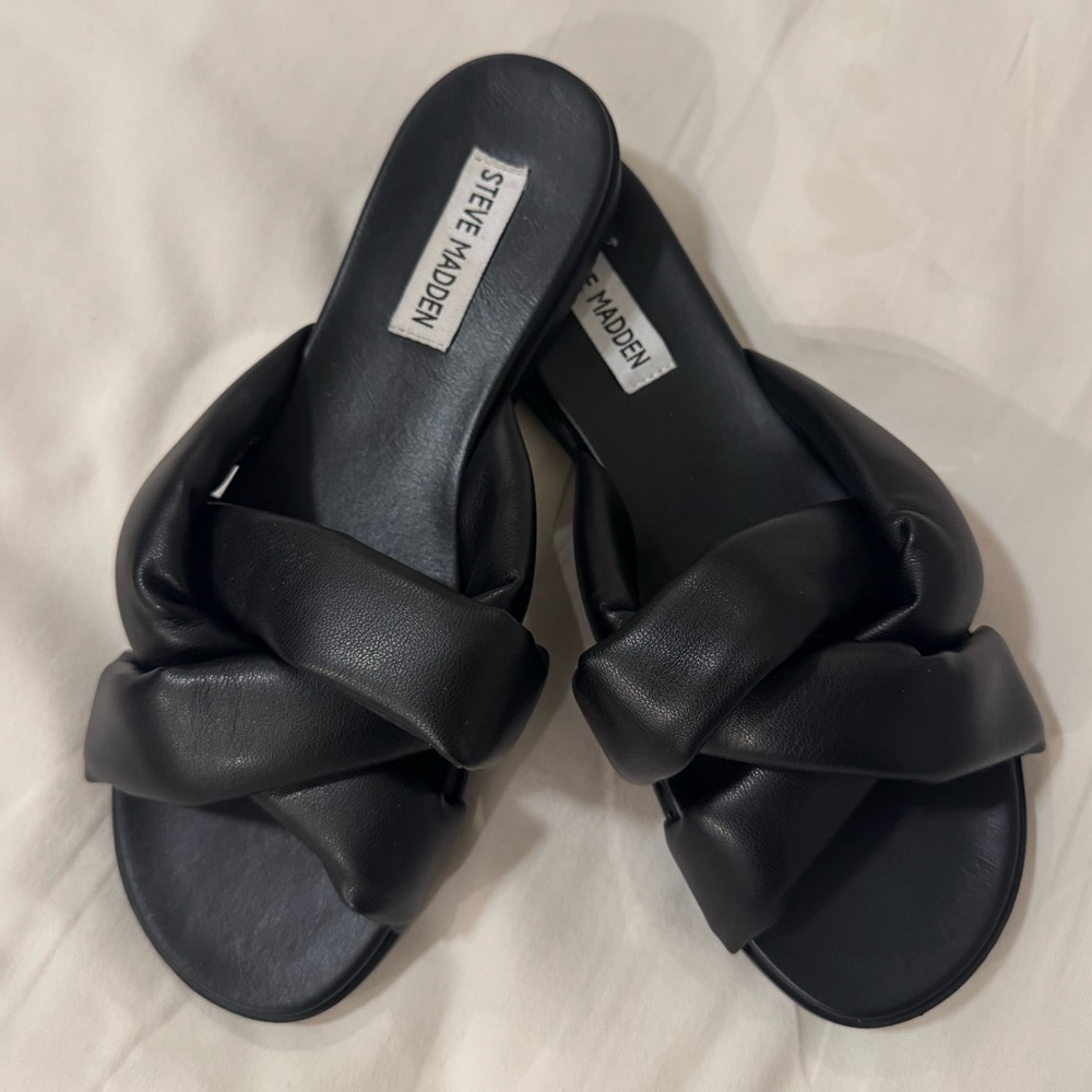 Steve Madden Black Sandals